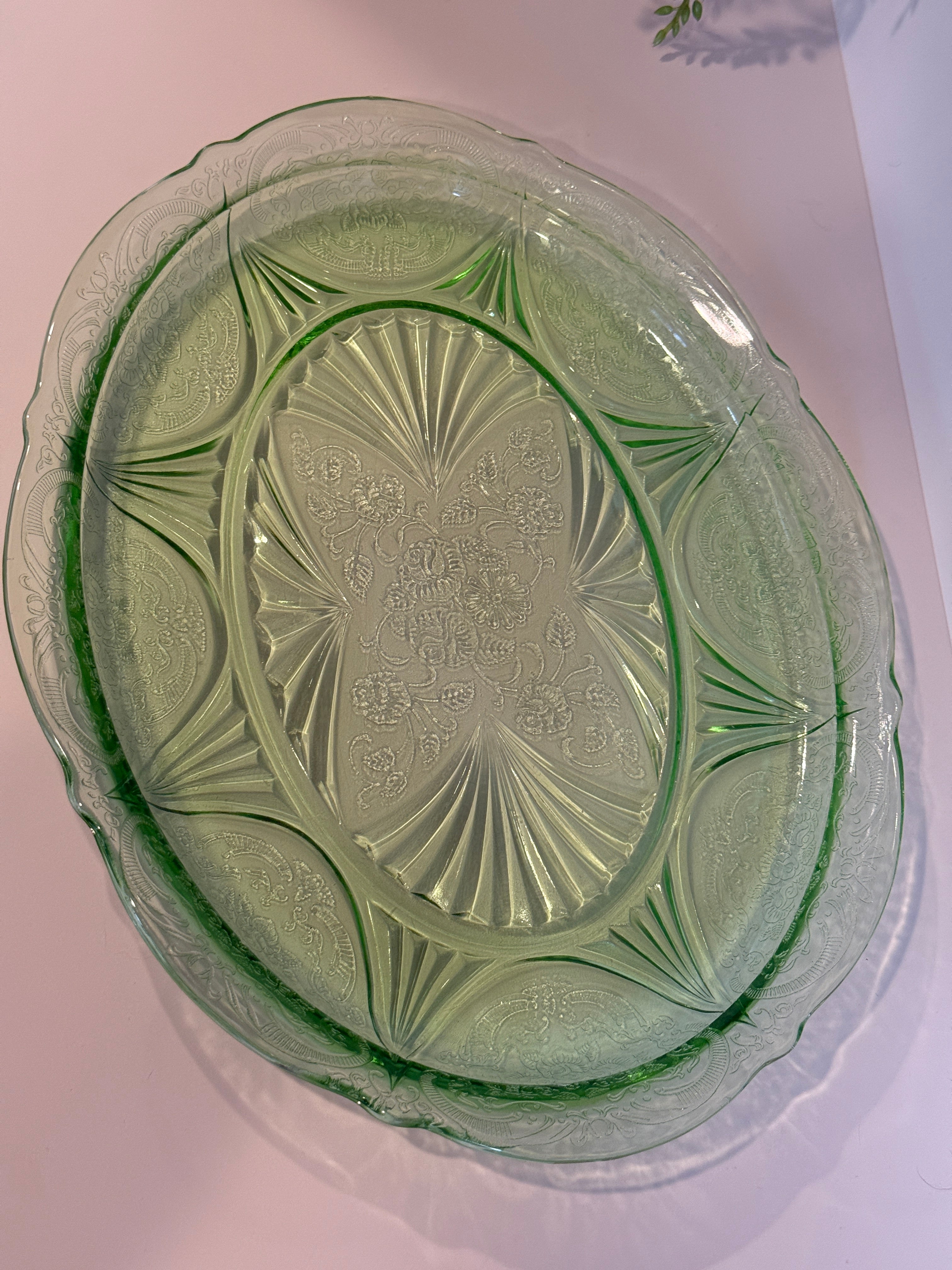 Hazel Atlas Green Depression Glass – Royal Lace Oval Serving Platter (Uranium Glass)