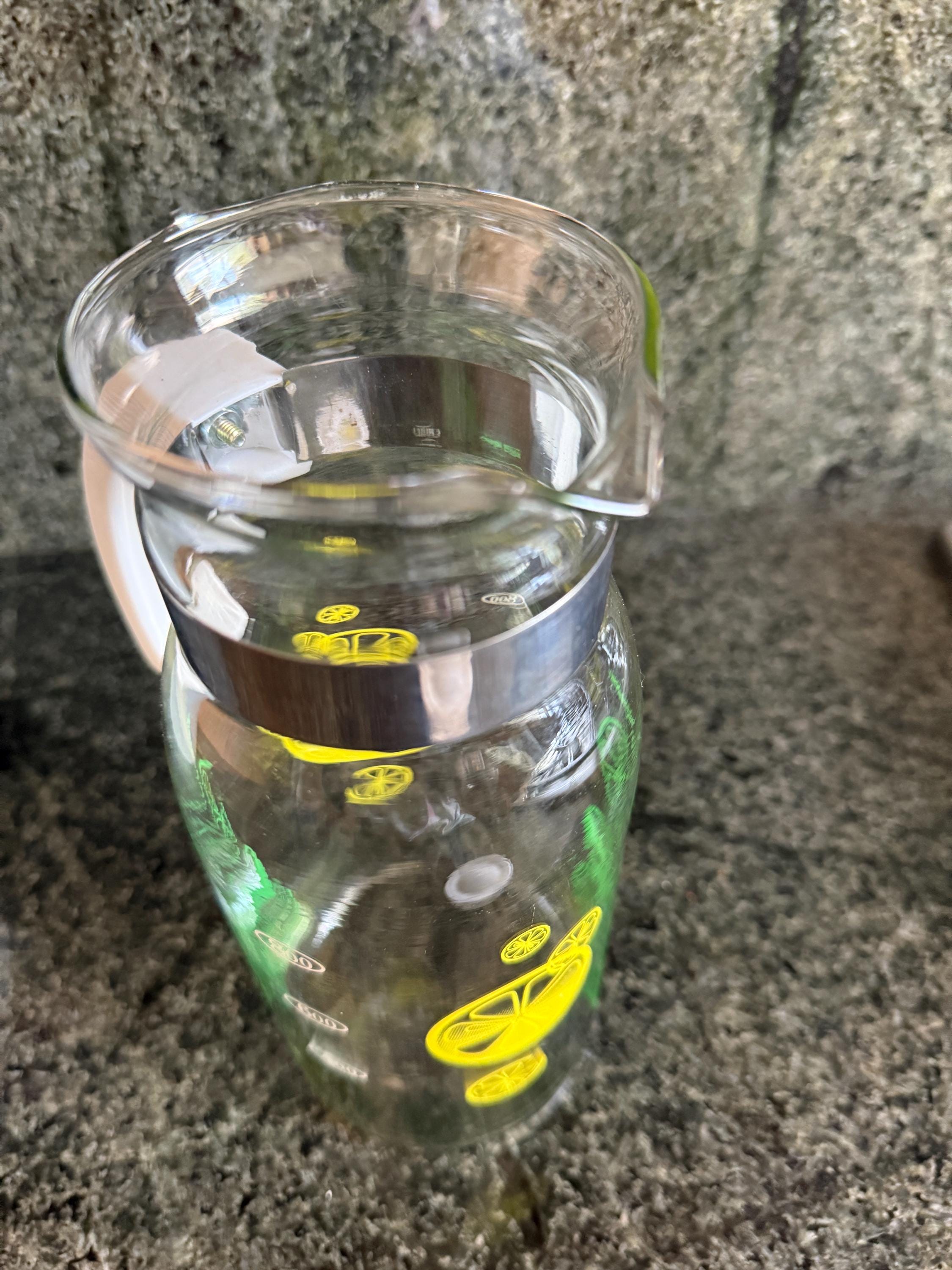 Vintage Pyrex Carafe | lemon lime pattern