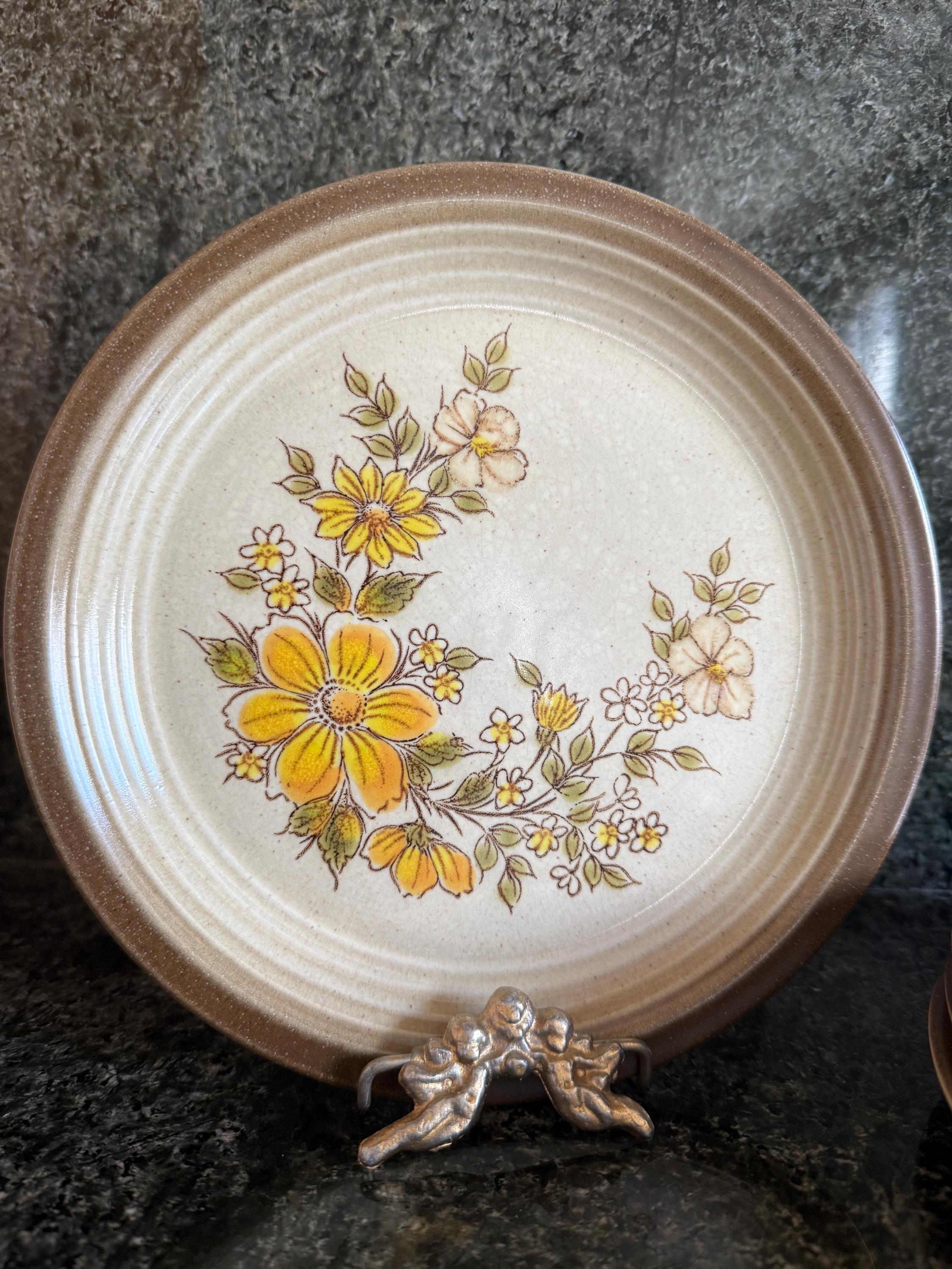 Vintage Wallace Heritage Stoneware Plates – Set of 5 Painted Desert “Summer Morn” – 7.5”