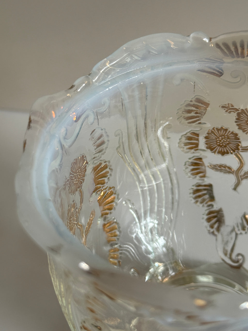 Antique Northwood “Inverted Fan & Feather with Flower” White Opalescent Glass Spooner with Gold Trim – Early 1900s
