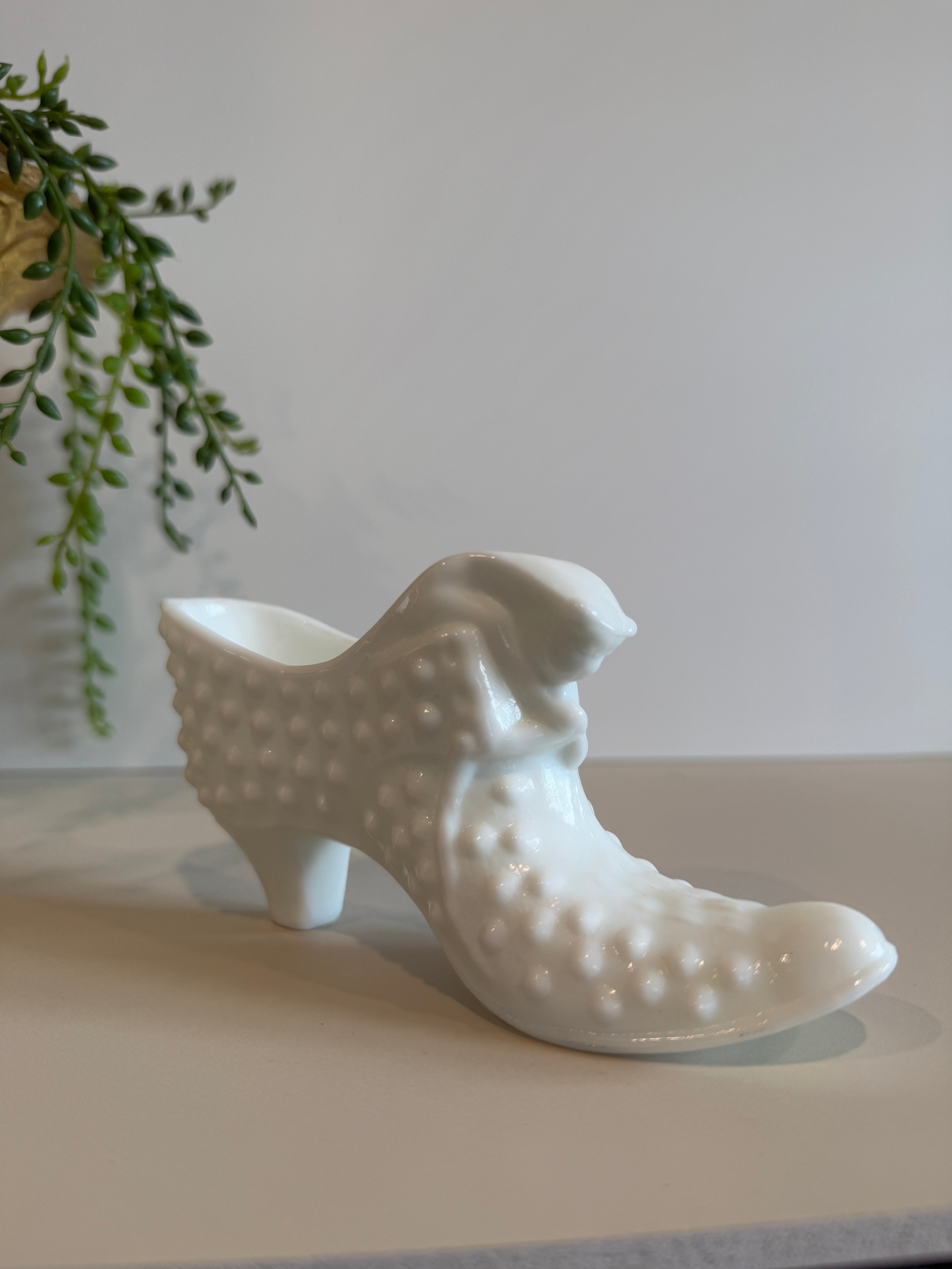 Vintage Fenton Hobnail Milk Glass Slipper Shoe with Cat Head – White Collectible Glass