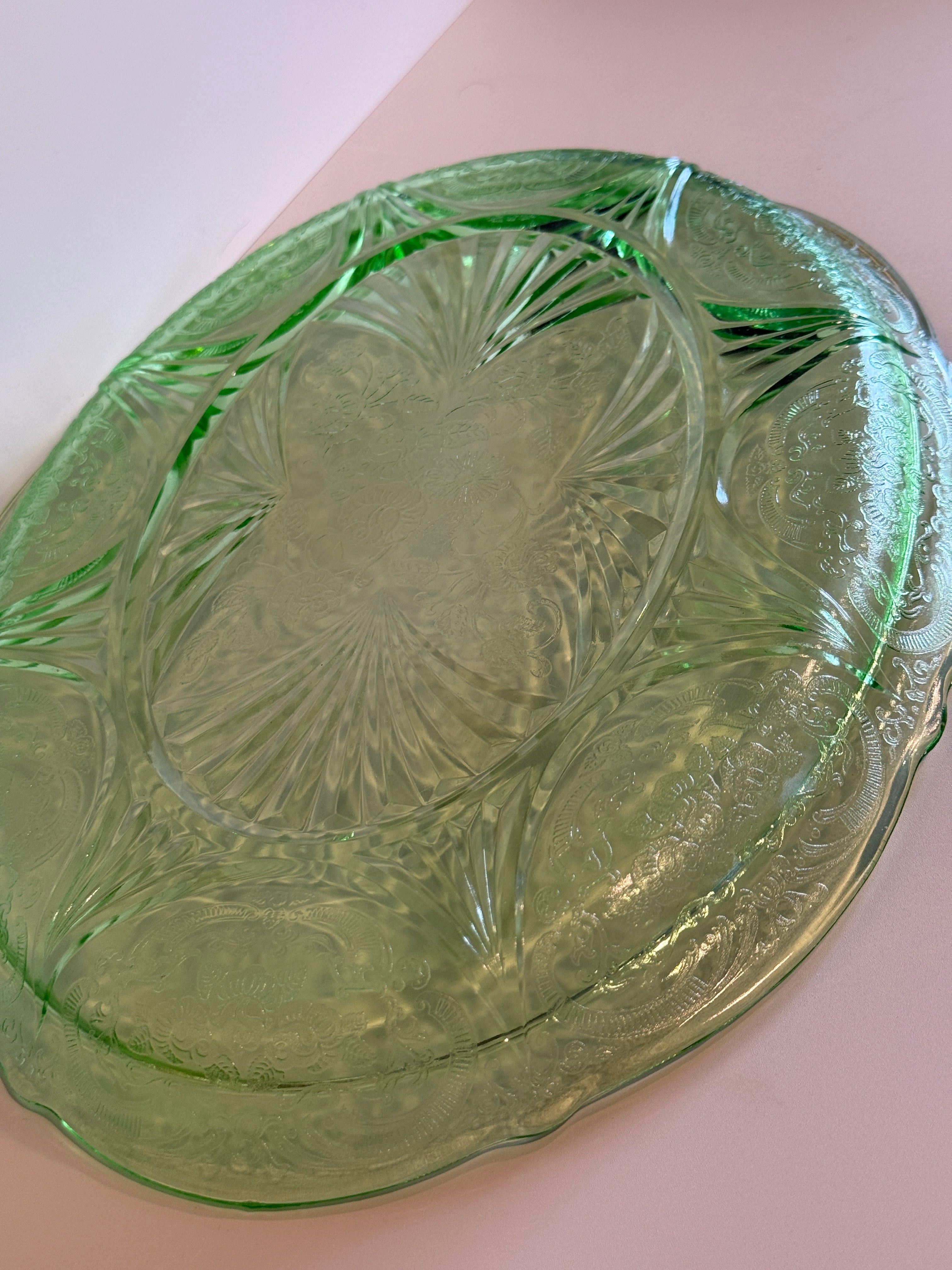 Hazel Atlas Green Depression Glass – Royal Lace Oval Serving Platter (Uranium Glass)