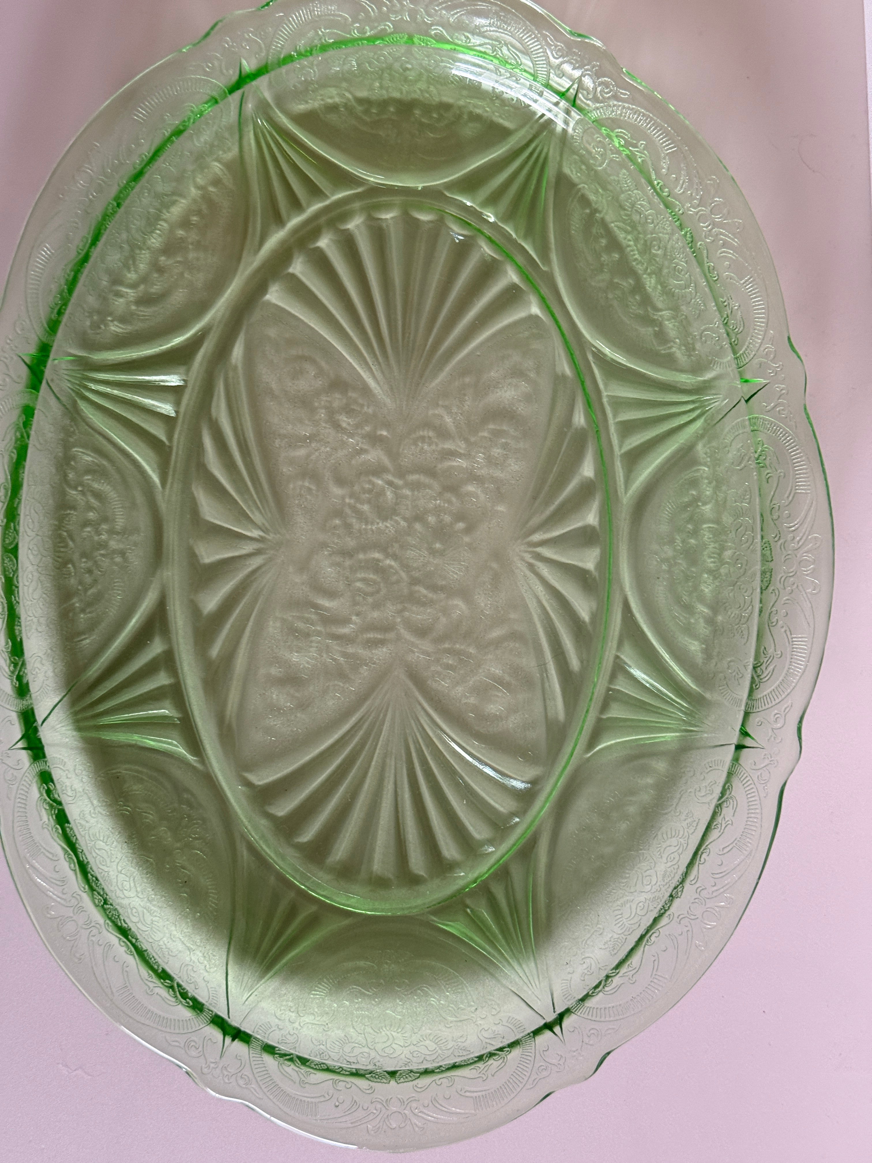 Hazel Atlas Green Depression Glass – Royal Lace Oval Serving Platter (Uranium Glass)