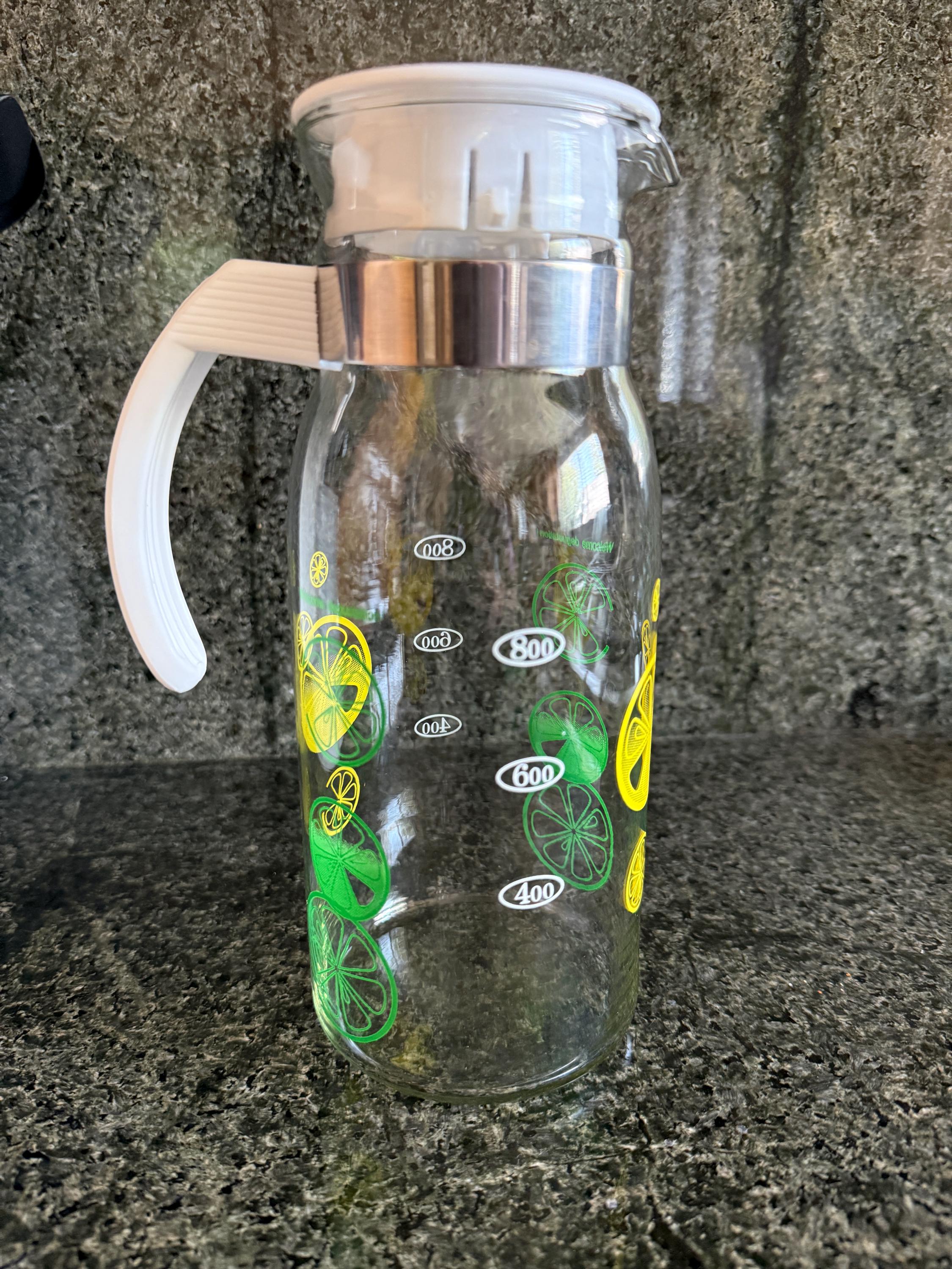 Vintage Pyrex Carafe | lemon lime pattern