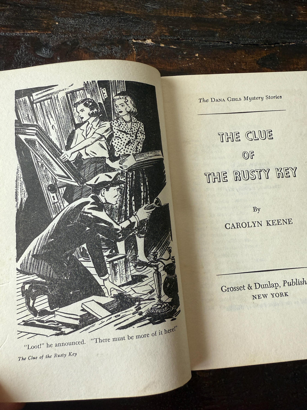 First Edition 1942 The Clue of the Rusty Key – Dana Girls Mystery #11 by Carolyn Keene – Vintage Mystery Book