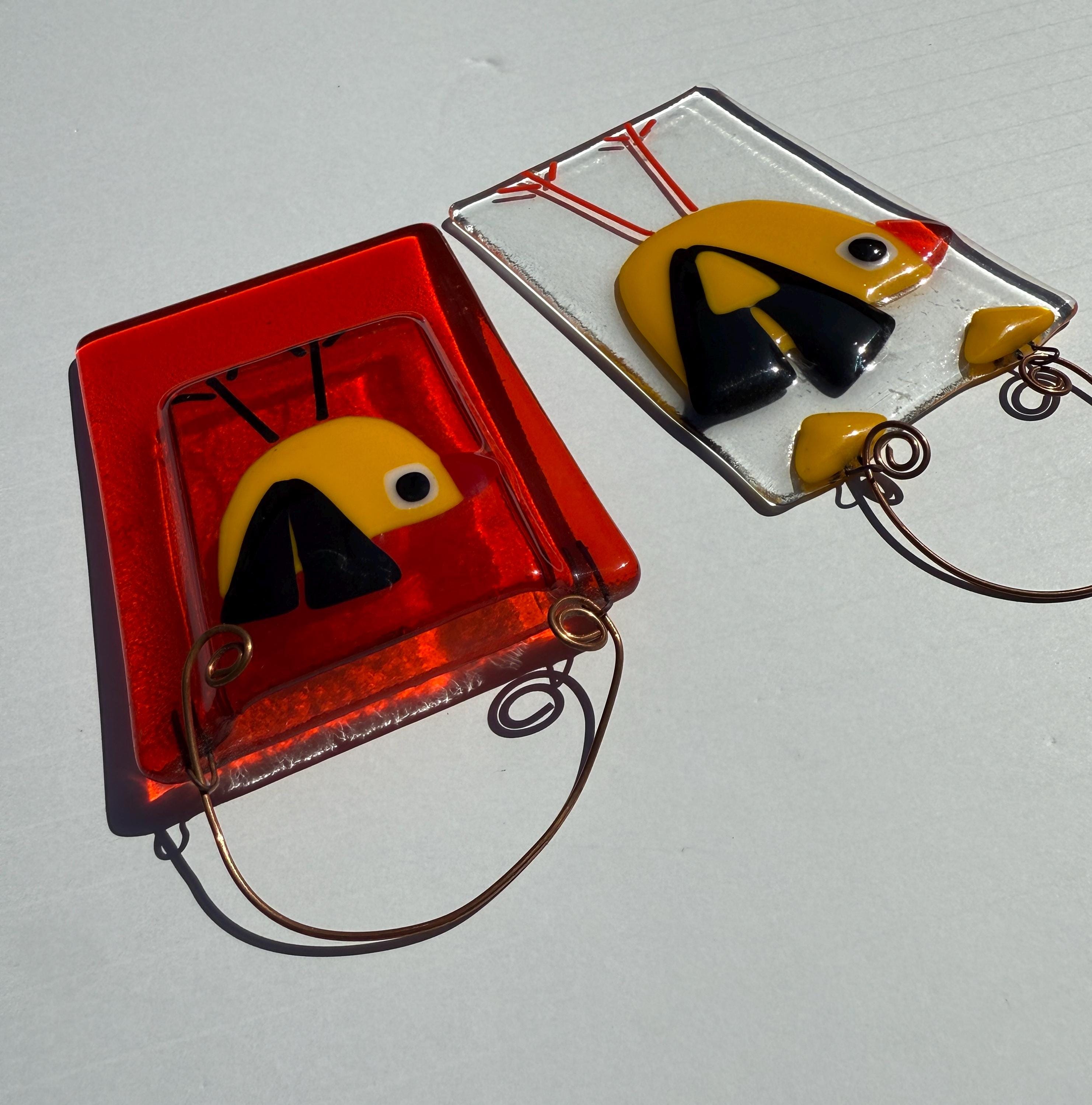 Pair of Handblown Glass Bird Suncatchers – One Pocketed for Water & Fresh Flowers – Twisted Copper Wire Hanger